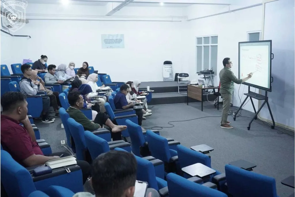 Begini Cara Andi Harun Menghidupkan Kelas Magister Hukum UMKT
