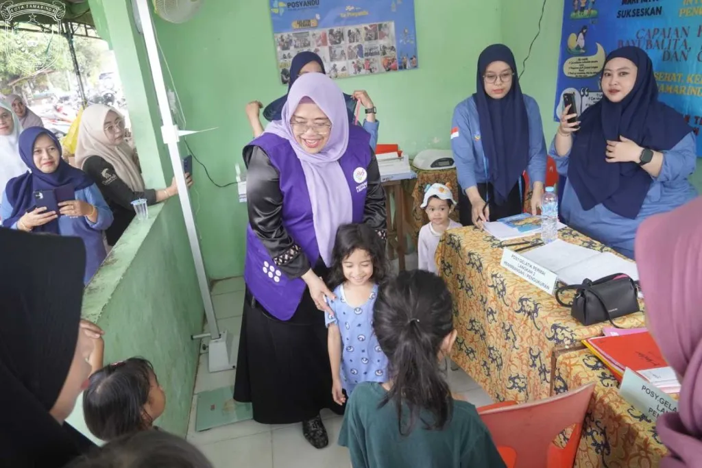 GARASI ANAK dan GASAKKAN Berlanjut di Dua Posyandu, Rinda Wahyuni Ingatkan Orang Tua Jangan Abaikan Kesehatan Gigi Anak