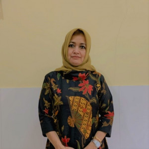 Rusiah Dewi, SST