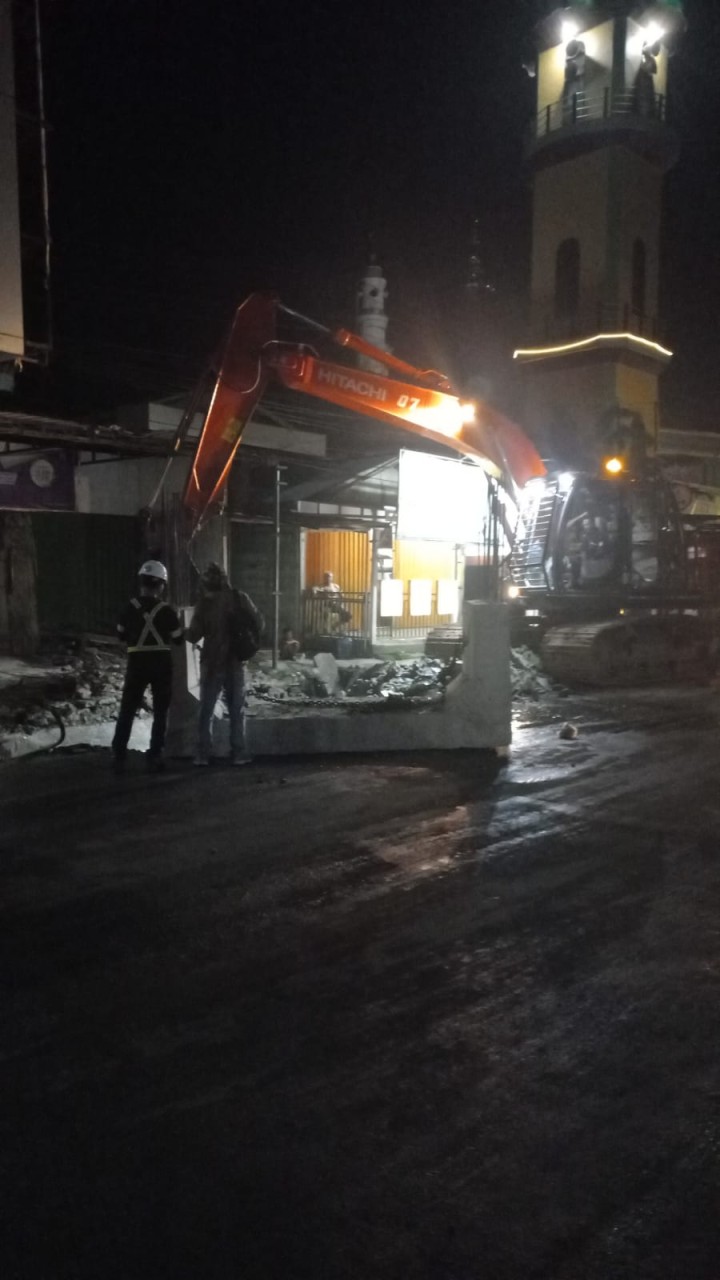 Peninjauan lapangan oleh pihak PUPR Kota Samarinda, PDAM & Pelaksana pekerjaan drainase lanjutan di Jl. P. Suryanata