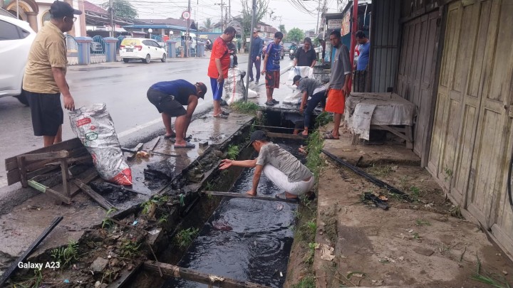 Gotong Royong RT. 18, Hari Minggu, 28 September 2025