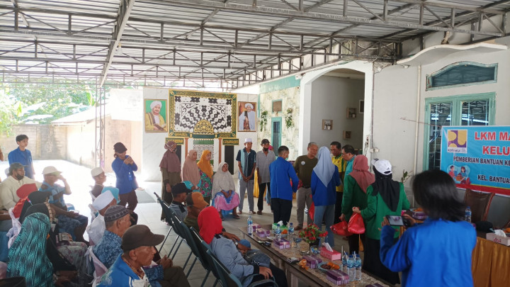 Kegiatan LKM Mandiri Sejahtera Kelurahan Bantuas dengan Tema "Pemberian Bantuas Sosial Untuk Lansia Dari Laba UPK Tahun 2020-2021 Kelurahan Bantuas Kecamatan Palaran Kota Samarinda"