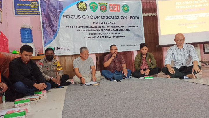 Focus Group Discussion (FGD)  dalam rangka  program pengembangan dan pemberdayaan masyarakat untuk penguatan program pascatambang pertambangan batubara