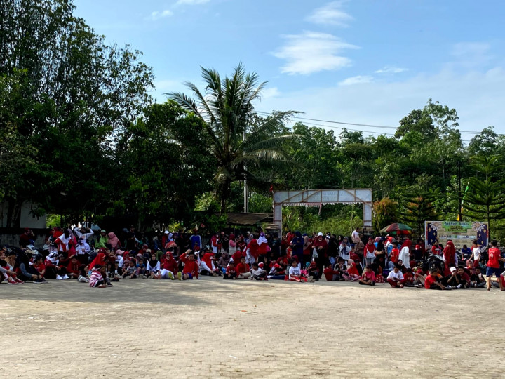 Jalan Santai Dalam Rangka Menyambut HUT RI ke-77
