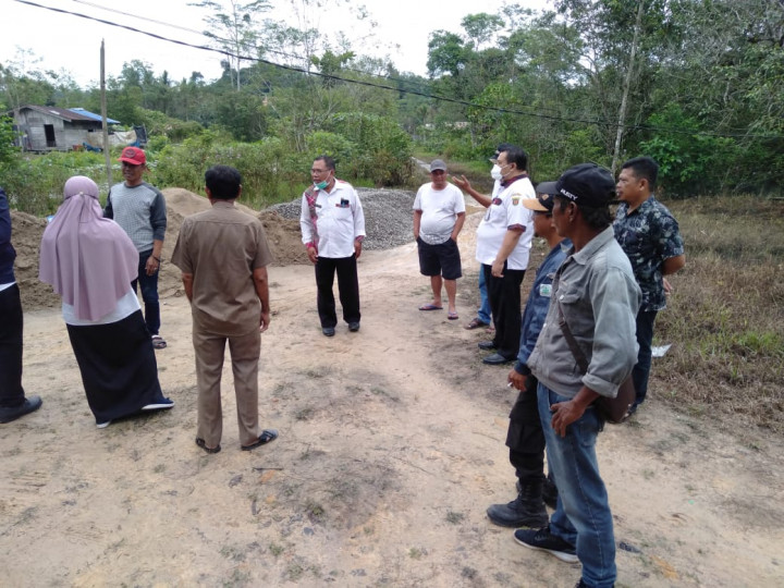 Proses Probebaya Pengecoran di RT.07 Kelurahan Bantuas  Palaran