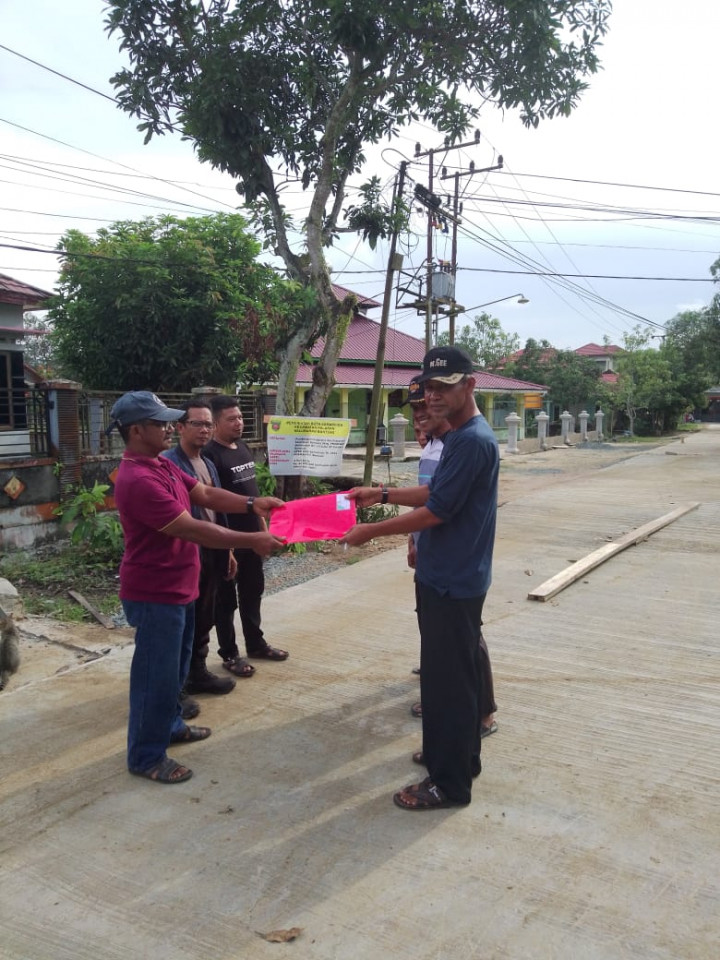Proses Probebaya Pengecoran di RT.14 Kelurahan Bantuas  Palaran