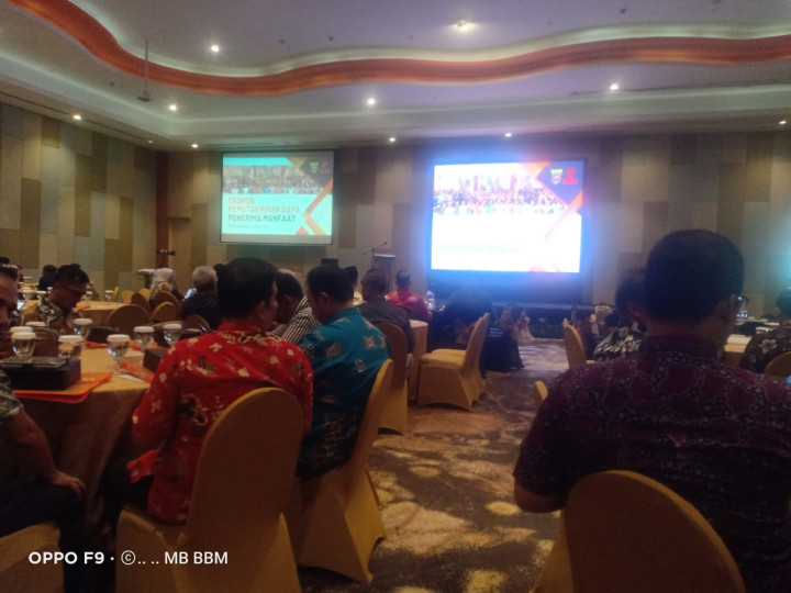 Penyerahan Piagam Penghargaan Donor Darah (PMI Kota Samarinda)