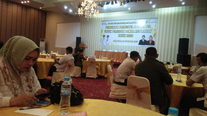 Pembinaan PRODESKEL & EPIDESKEL utuk Persiapan lomba kelurahan tahun 2024 yang dihadiri langsung oleh Bapak Ka.Si KESRA.