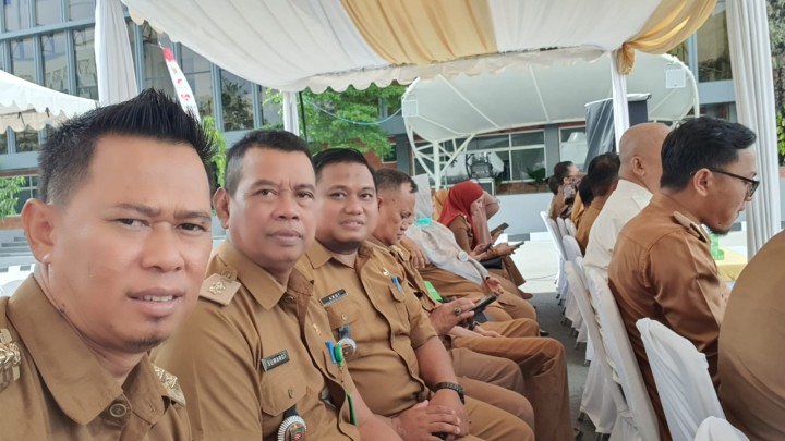 Kegiatan Halal Bi Halal di Halaman Balaikota bersama Walikota Samarinda unsur yg hadir, OPD, BUMD Camat, Lurah dan bagian Sekatariat Pemkot Samarinda