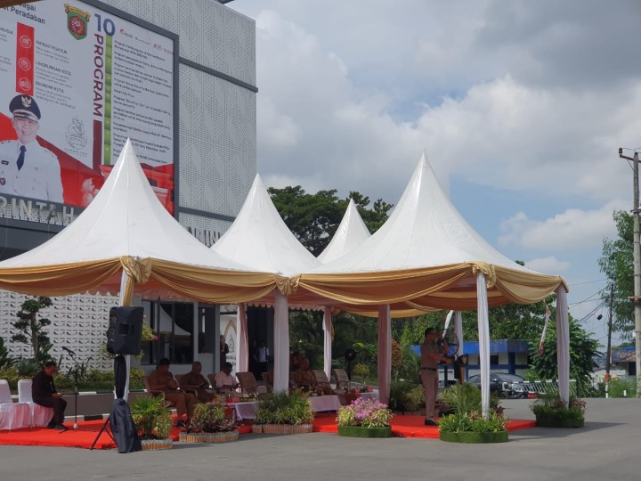 Kegiatan Halal Bi Halal di Halaman Balaikota bersama Walikota Samarinda unsur yg hadir, OPD, BUMD Camat, Lurah dan bagian Sekatariat Pemkot Samarinda