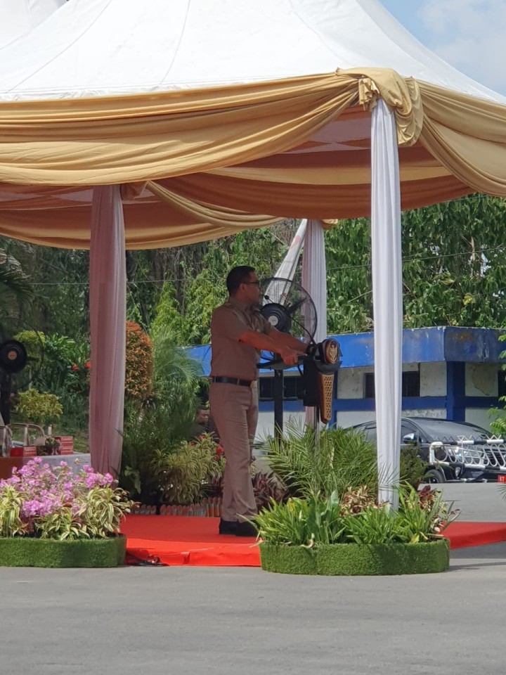 Kegiatan Halal Bi Halal di Halaman Balaikota bersama Walikota Samarinda unsur yg hadir, OPD, BUMD Camat, Lurah dan bagian Sekatariat Pemkot Samarinda