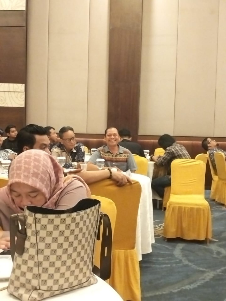 Kegiatan Sosialisasi Pembentukan Badan Adhoc Pemilihan serentak Tahun 2024.
