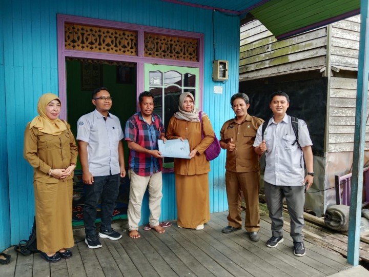 Mendampingi Dirjen Perikanan Tangkap Kementrian Perikanan Dan Kelautan RI di dampingi Dinas Perikanan Kota Samarinda dalam rangka Survey Kampung Nealyan Maju di RT.01 Kel. Bantuas