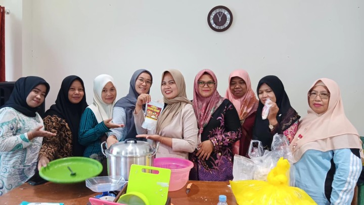 Kegiatan Pelatihan Pengolahan tepung Pangan Lokal, Oleh Dinas Ketahanan Pangan dan Pertanian.