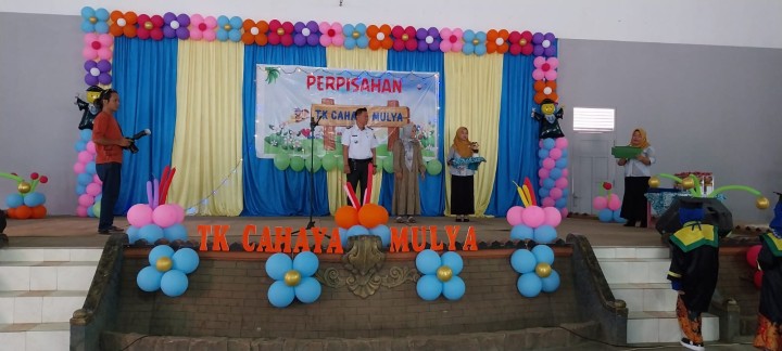 Acara Perpisahan/Pelesapan Siswa Siswi TK Cahaya Mulya  Jalan Al-Hasnie Kelurahan Bantuas