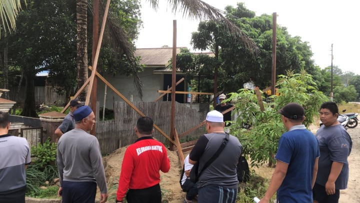 Survey lokasi pembuatan pos kamling keamanan untuk masyarakat kelurahan bantuas di jalan Al- hasne rt 05