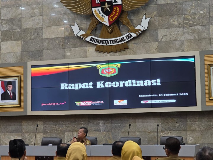 Rapat Koordinasi di Lingkungan Kota Samarinda	Tempat: Rapat Rapat Mangkupelas Balaikota Lt. II Samarinda