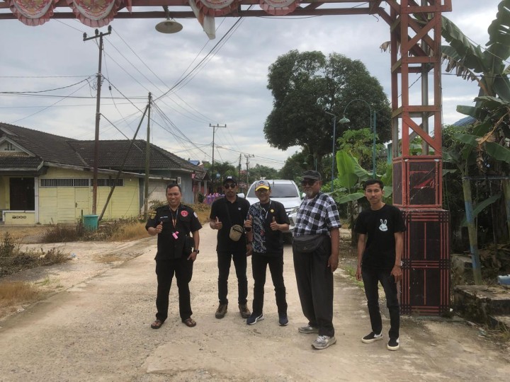 Dinas Pemukiman Kota SamarindaSurvey dan peninjauan lokasi di beberapa RT di Kelurahan Bantuas