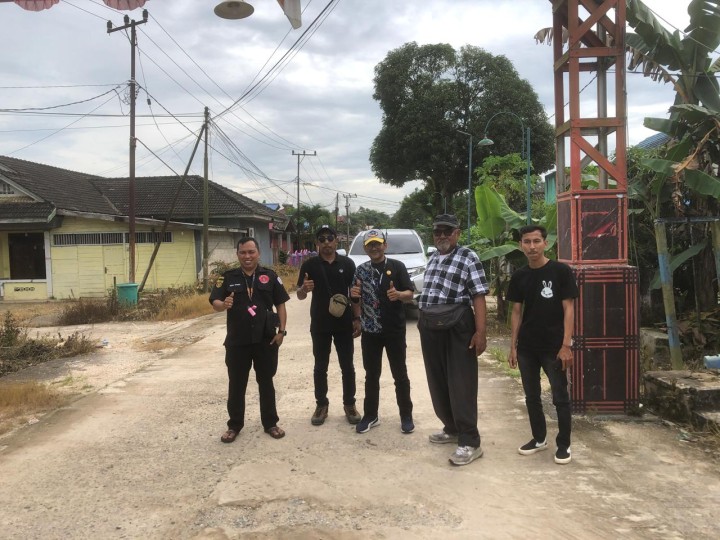 Dinas Pemukiman Kota SamarindaSurvey dan peninjauan lokasi di beberapa RT di Kelurahan Bantuas