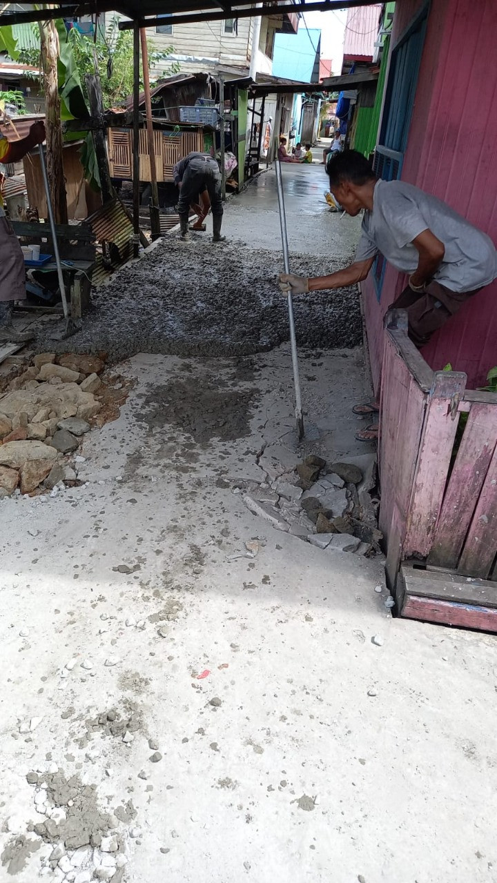 Proses Sapras Probebaya Kel.Baqa 2022 COR JALAN di RT.9