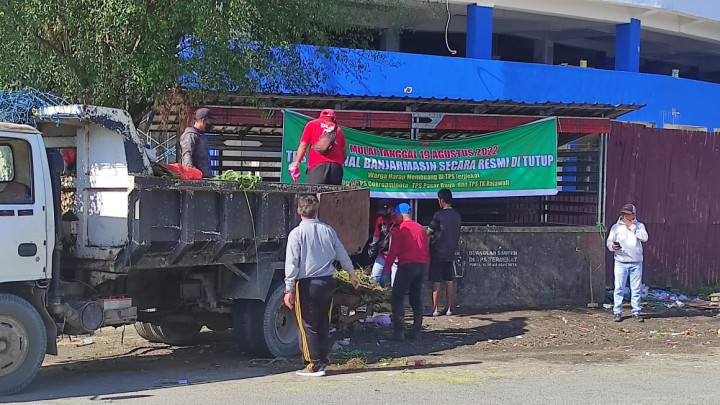 PEMBONGKARAN/PENUTUPAN TPS TERMINAL JL,BUNG TOMO