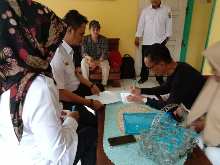 Giat hari ini tanggal 24 May 2023 Penandatanganan Nota Kesepahaman dan Kontrak Swakelola antara Pokmas  GERBANG BORNEO dan Pejabat Pembuat Komitmen (KPA) Kegiatan Probebaya Bidang Sapras Kel. Baqa