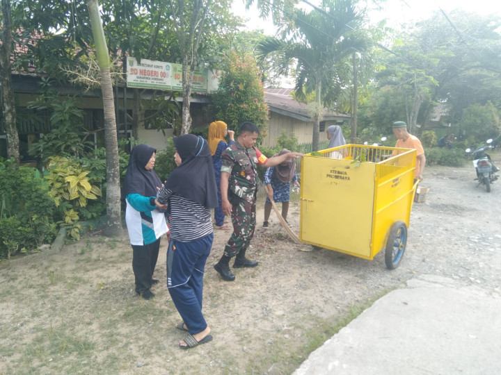 Giat Tgl 15 September 2023, Gotong Royong di RT. 7 Kelurahan Baqa Samarinda Seberang.