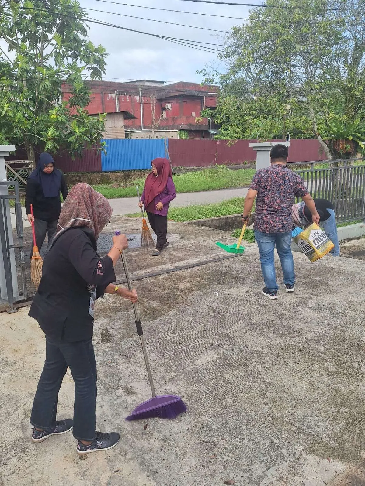 Gerakan Indonesia Asri Kelurahan Baqa Jum'at 8 Mei 2026