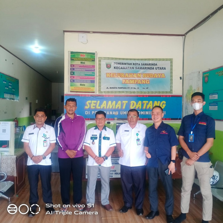 Penandatanganan MOU pemasangan penerangan lampu di Gapura Pampang menggunakan SolarCell Antara Kel. Budaya Pampang dengan Pimpinan CV. Istana Utama (Solar Cell) Samarinda, tanggal 18 Mei 2022