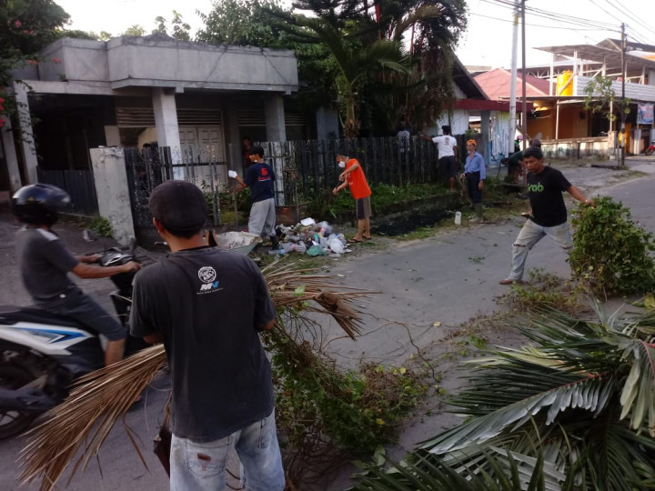 Dokumentasi Kegiatan Gotong Royong Kelurahan Bugis sampai dengan Minggu Ke- 3 bulan Juni