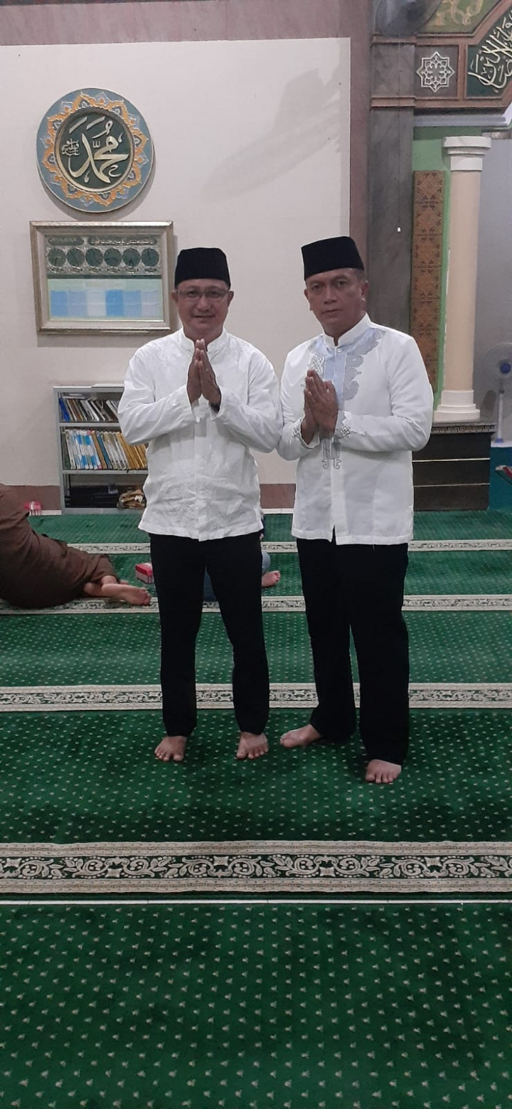 ACARA SILATURRAHIM DENGAN KOMANDAN KOREM 091/AJI SURYA NATAKESUMA BERSAMA WARGA RT 3, RT 4 DAN RT 5 KELURAHAN BUGIS
