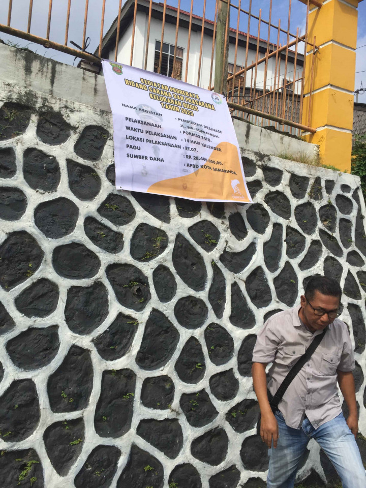 Monitoring pekerjaan Probebaya bidang Infrastruktur di RT 07 (Perbaikan Drainase Jl. WR. Soepratman )