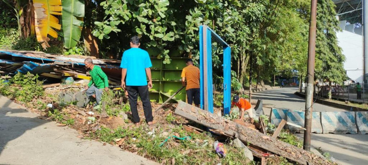 Kegiatan Minggu Pagi Gotong Royong di lingkungan RT. 16 jalan Stadion Barat GOR Segiri Samarinda