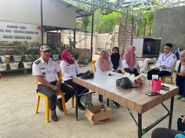Musyawarah kelurahan tentang Pembentukan Badan Usaha Milik RT bersama RT. 14 berbasis kelurahan