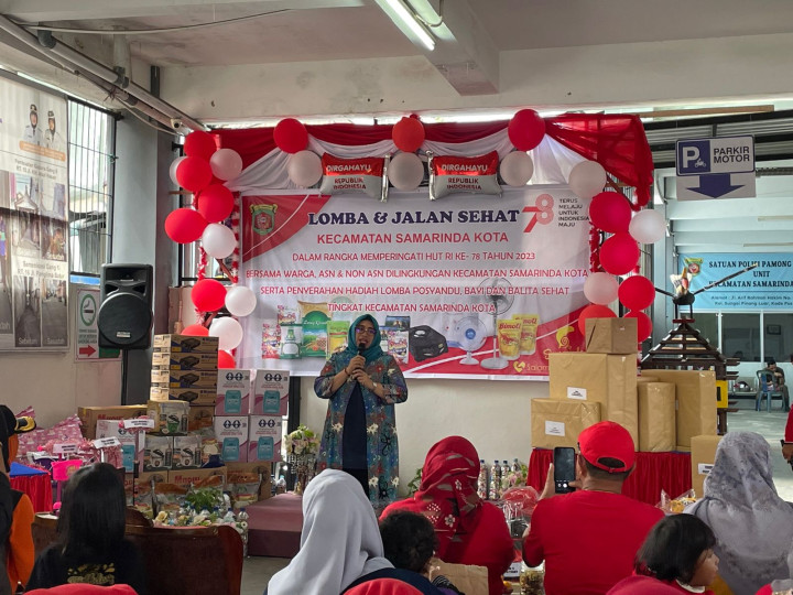 Penyerahan Hadiah Lomba Posyandu Bayi dan Balita Sehat Tingkat Kecamatan Samarinda Kota