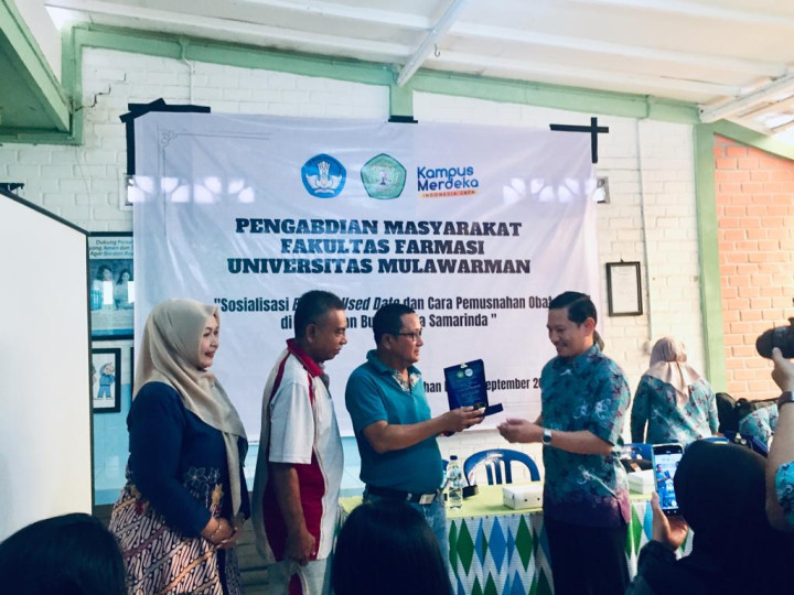 Kegiatan sosialisasi Beyond Used Date dan cara Pemusnahan Obat