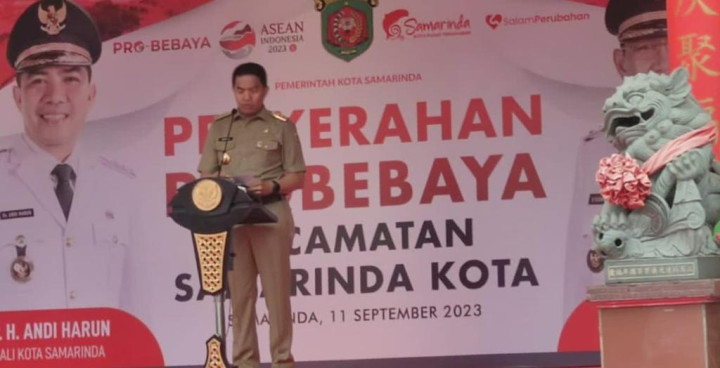 Penyerahan Probebaya secara simbolis di Kecamatan Samarinda Kota oleh Wali Kota Samarinda 