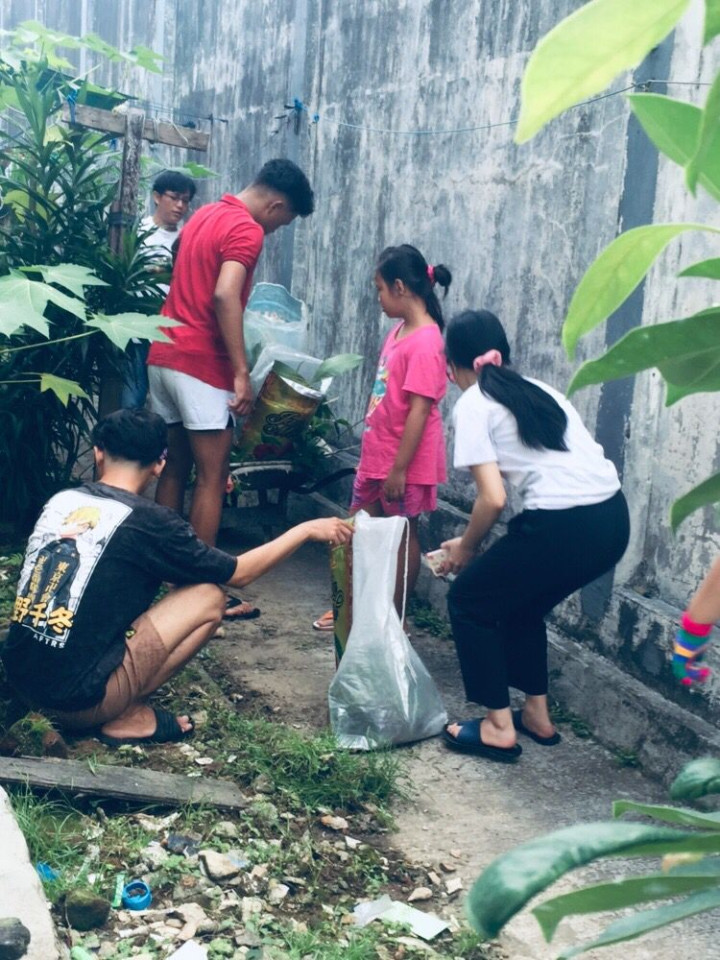 Giat Gotong Royong RT. 01, 04, 07 dan RT. 17