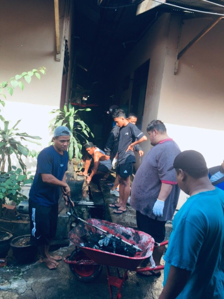 Giat Gotong Royong RT. 01, 04, 07 dan RT. 17