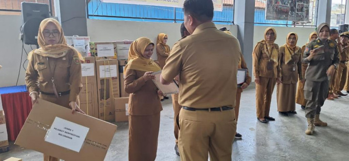 Apel Gabungan di rangkai dengan Pemberian Reward