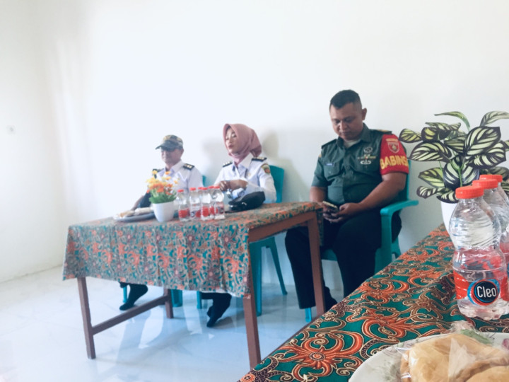 Pembinaan Kampung Salai bersama Camat Samarinda Kota beserta jajaran Kecamatan Samarinda kota di wilayah RT. 06 dan RT. 016 Kelurahan Bugis.