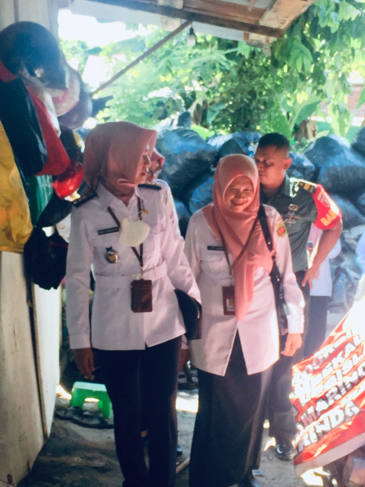 Pembinaan Kampung Salai bersama Camat Samarinda Kota beserta jajaran Kecamatan Samarinda kota di wilayah RT. 06 dan RT. 016 Kelurahan Bugis.