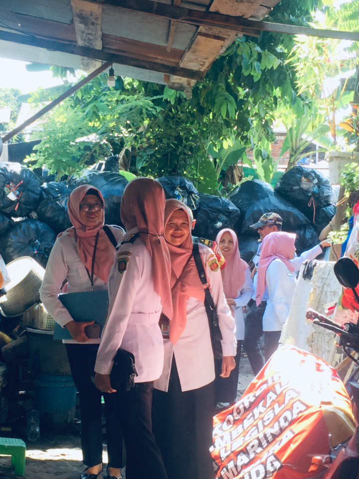Pembinaan Kampung Salai bersama Camat Samarinda Kota beserta jajaran Kecamatan Samarinda kota di wilayah RT. 06 dan RT. 016 Kelurahan Bugis.