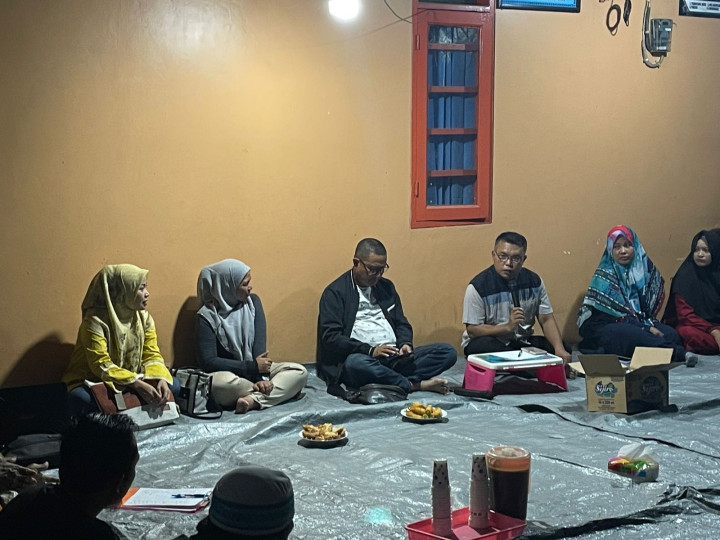 Rembuk Warga RT. 17 pada hari Kamis, 07 Desember 2023 dalam Penyusunan Probebaya 2024 -2025 dan Musrembang 2025