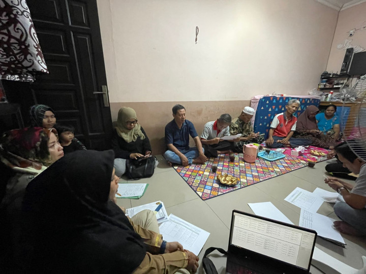 Rembuk Warga RT. 16 pada hari Sabtu, 09 Desember 2023 pukul 19.30 - Seleseai dalam Penyusunan Probebaya 2024 -2025 dan Musrembang 2025