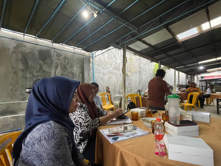 Rembuk Warga RT. 08 pada hari Jumat, 15 Desember 2023 pukul 16.00 sampai selesai dalam Penyusunan Probebaya 2024 -2025 dan Musrembang 2025