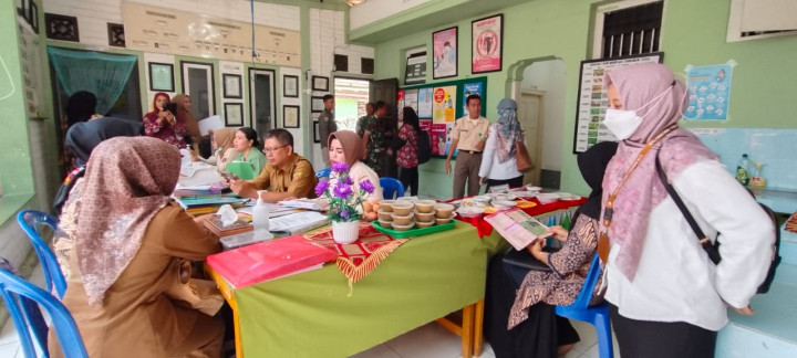 Kegiatan Lomba Penilaian Posyandu TK. Kodim di Posyandu Menur 049 Kelurahan Bugis.
