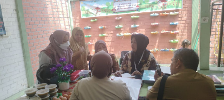 Kegiatan Lomba Penilaian Posyandu TK. Kodim di Posyandu Menur 049 Kelurahan Bugis.