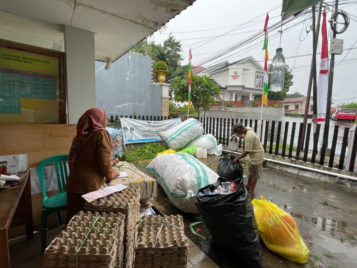 Penimbangan Barang Bekas
