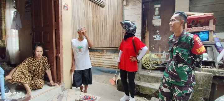 Pembinaan dan teguran kepada warga yang memelihara hewan peliharaan dilingkungan RT. 02 dan RT. 15